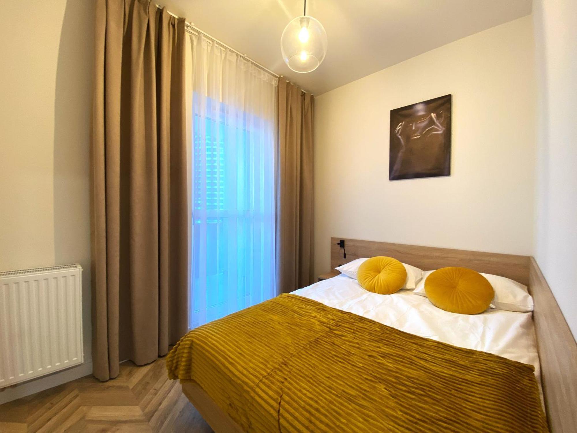 Panorama Zamkowe 4 Apartment เชชูฟ ภายนอก รูปภาพ