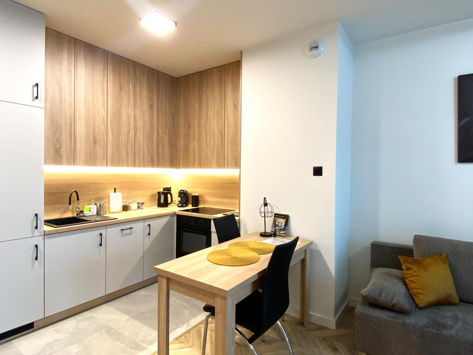 Panorama Zamkowe 4 Apartment เชชูฟ ภายนอก รูปภาพ
